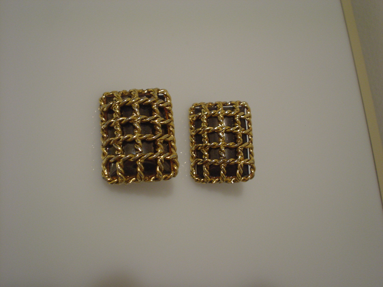 grid earrings 1